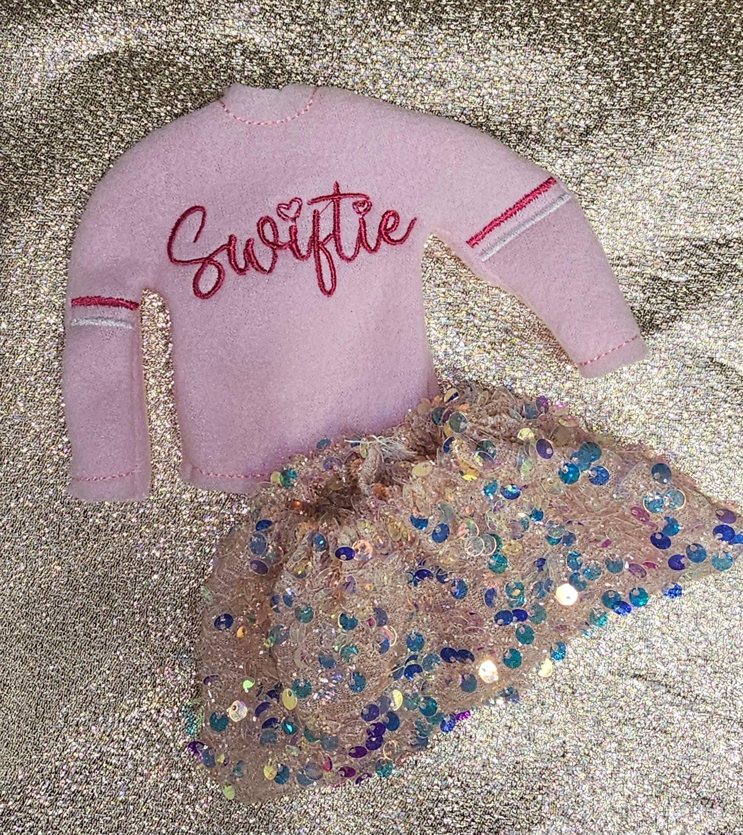 Elf on the Shelf Outfits